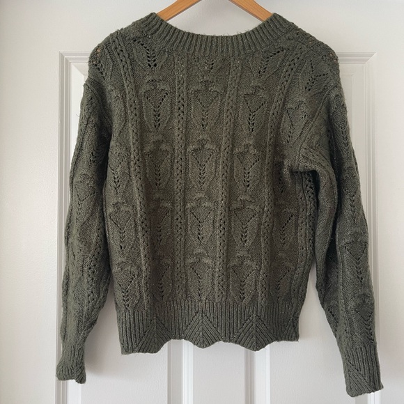 EUC Violets & Roses Olive Cable Knit V Neck Cardigan Size S - Picture 3 of 12